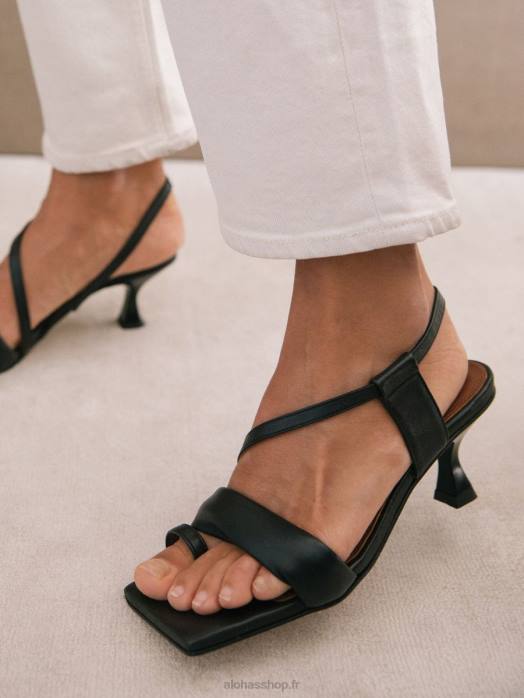 femmes noir P64N433 Alohas brides asymétriques - sandales en cuir noir