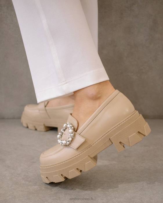 femmes pierre de cristal beige P64N30 Alohas cristal trailblazer - mocassins en cuir beige
