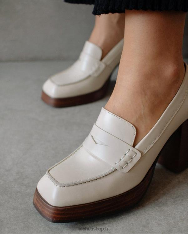 Alohas Women Busy - White Leather Loafers Ivory 04X4R391